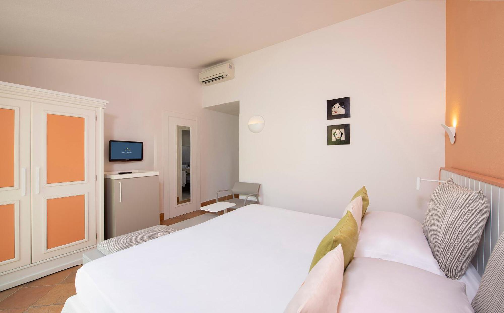 Chia Laguna - Hotel Village Room photo